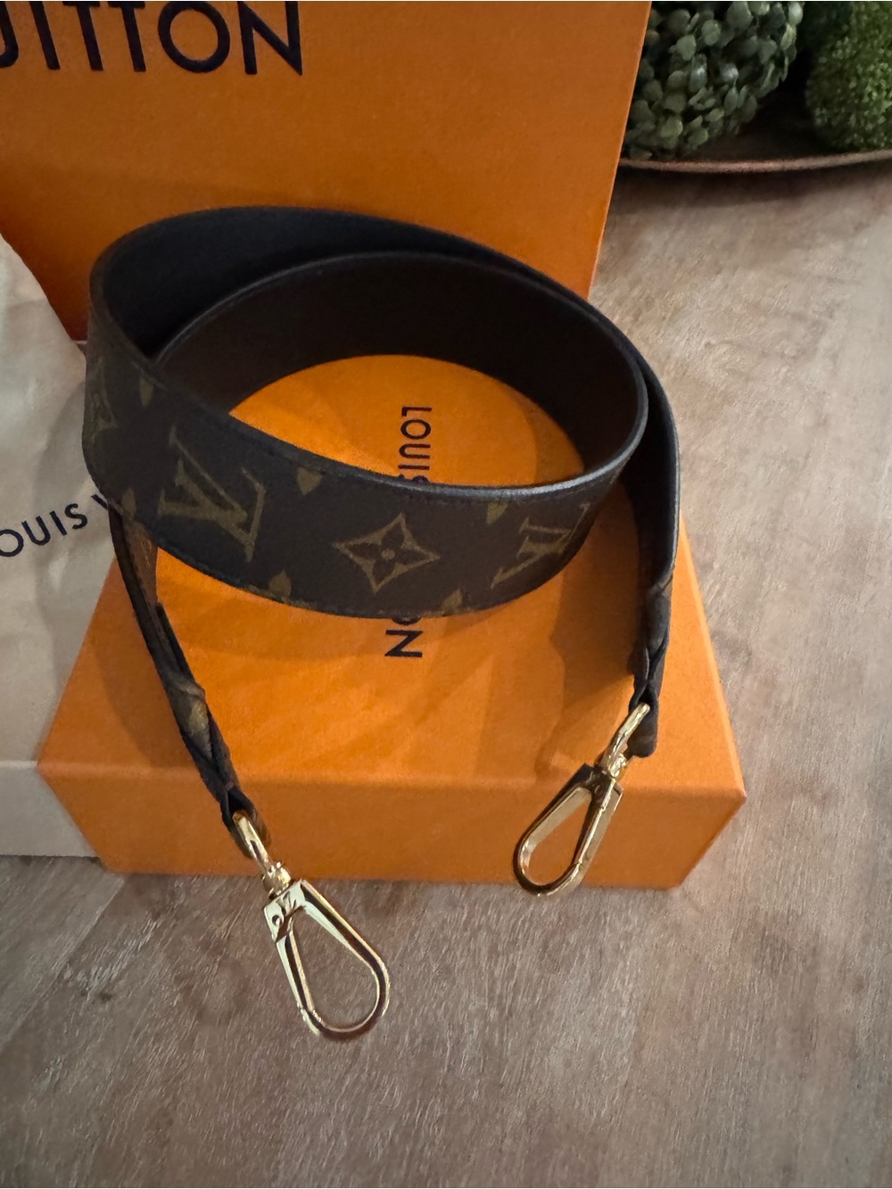 ✨ AUTHENTIC LOUIS VUITTON MONOGRAM BANDOUliÈRE SHOULDER STRAP — NWOT ✨ - Picture 2 of 6